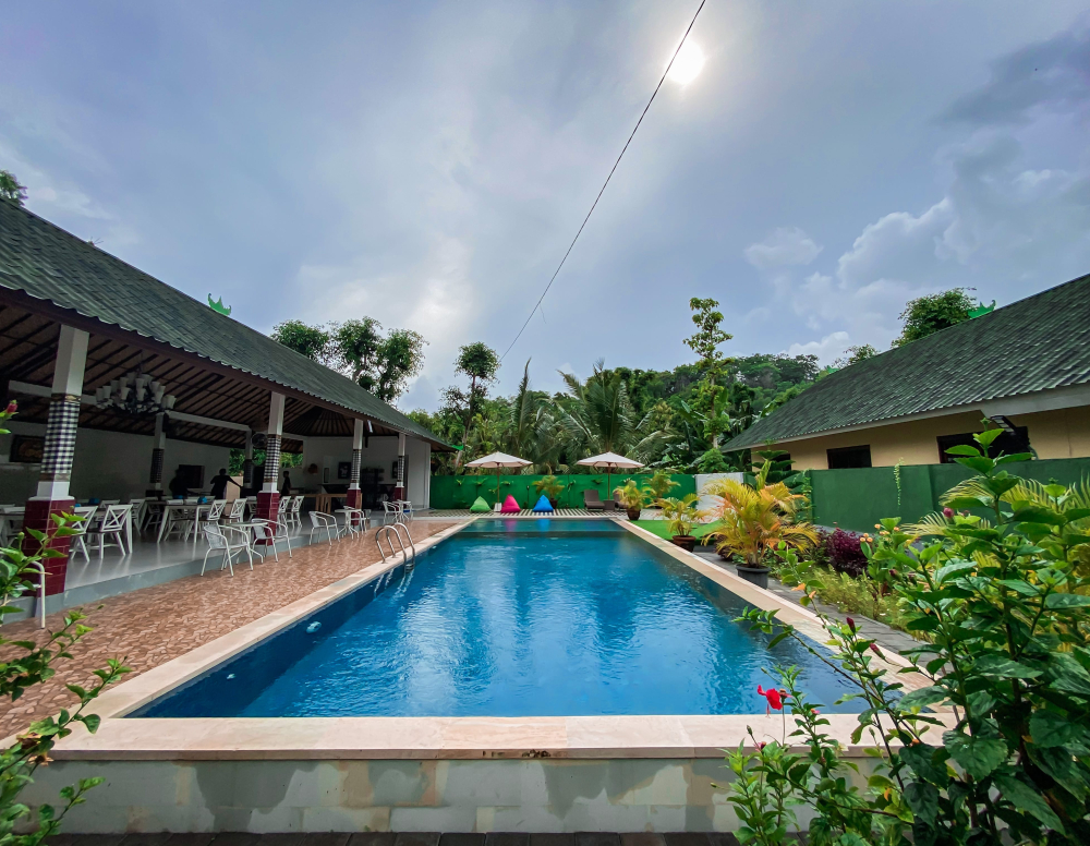 Kesari Glory Hotel